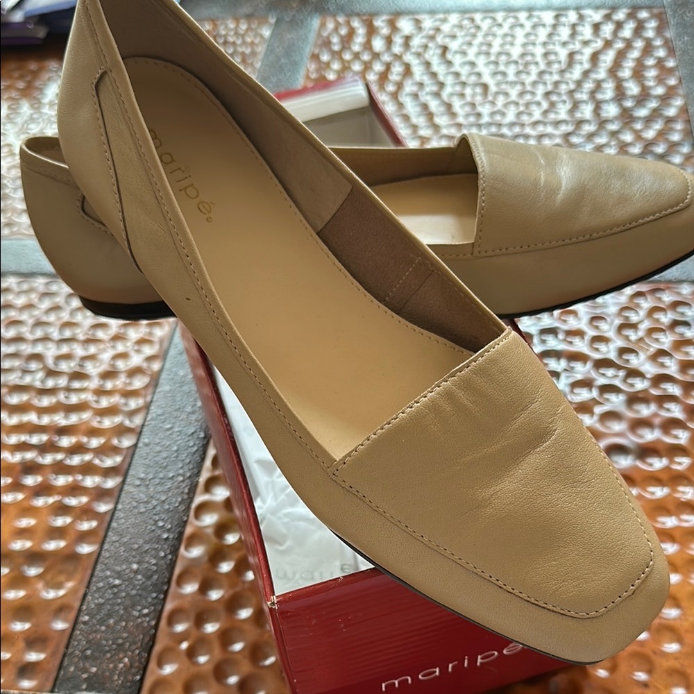 Maripe Tan Flats with Modern Square Toe